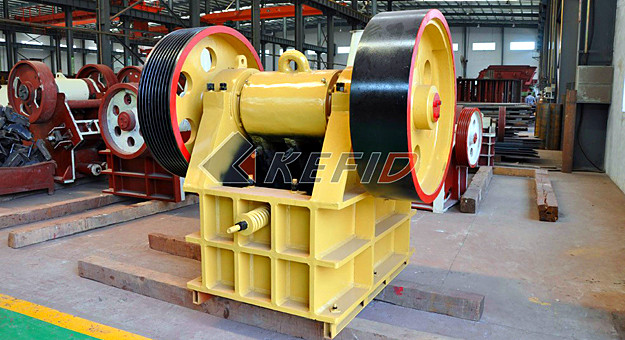 Jaw crusher for grinding plant